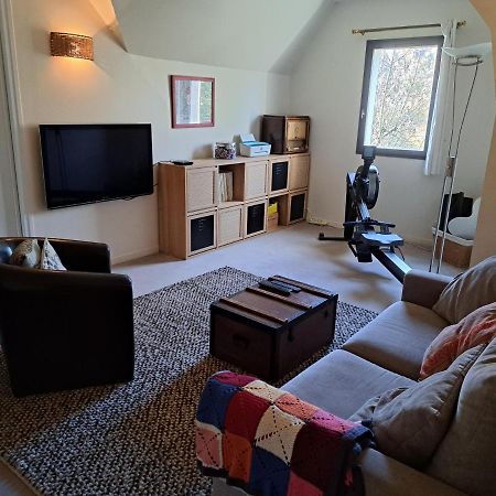 Au Chat Perche Espace Familial Mareil-sur-Mauldre Exterior photo